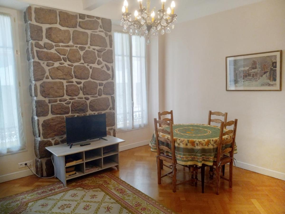 Nice Large 2Br Sunny 20 Meter Terrace Parking Beach Shops Екстериор снимка