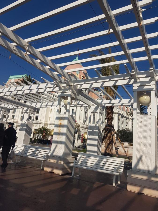 Nice Large 2Br Sunny 20 Meter Terrace Parking Beach Shops Екстериор снимка
