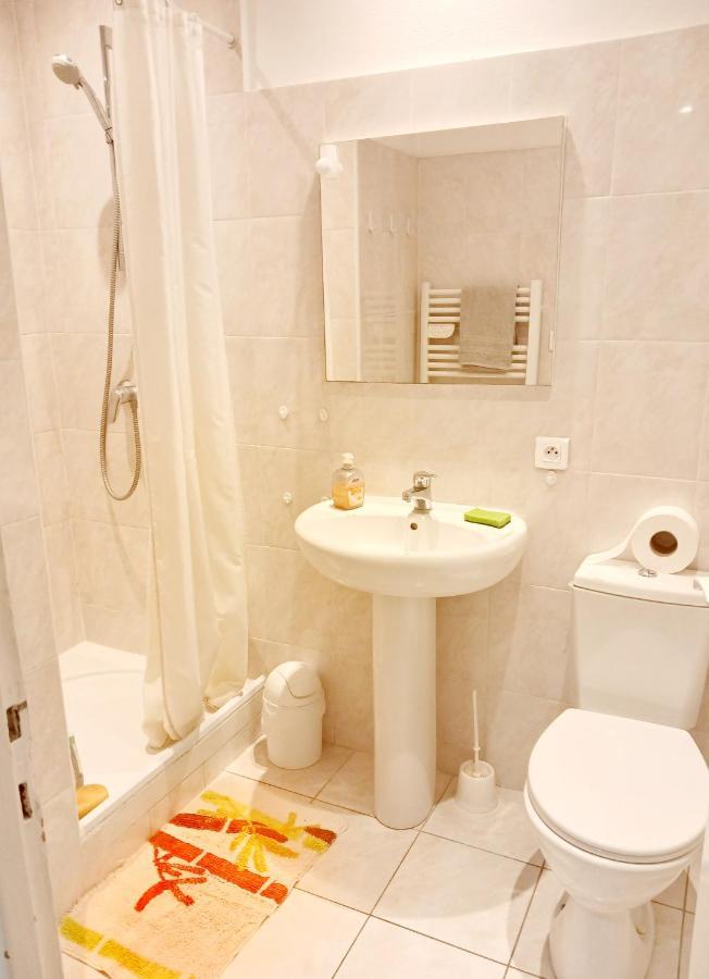 Nice Large 2Br Sunny 20 Meter Terrace Parking Beach Shops Екстериор снимка